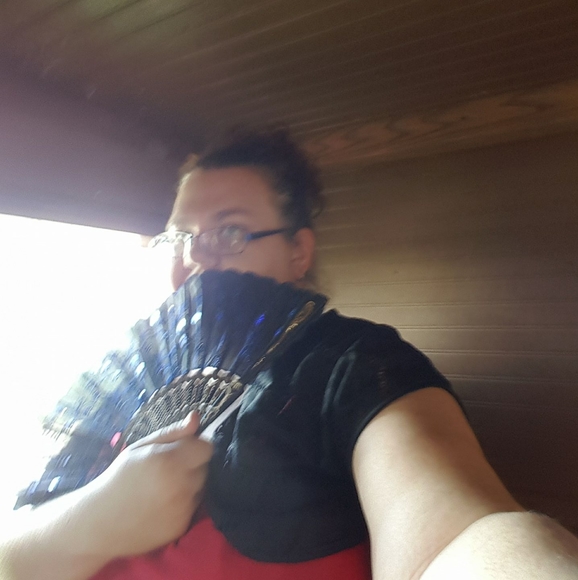 Meet your Posher, Whitney - Picture 1 of 1